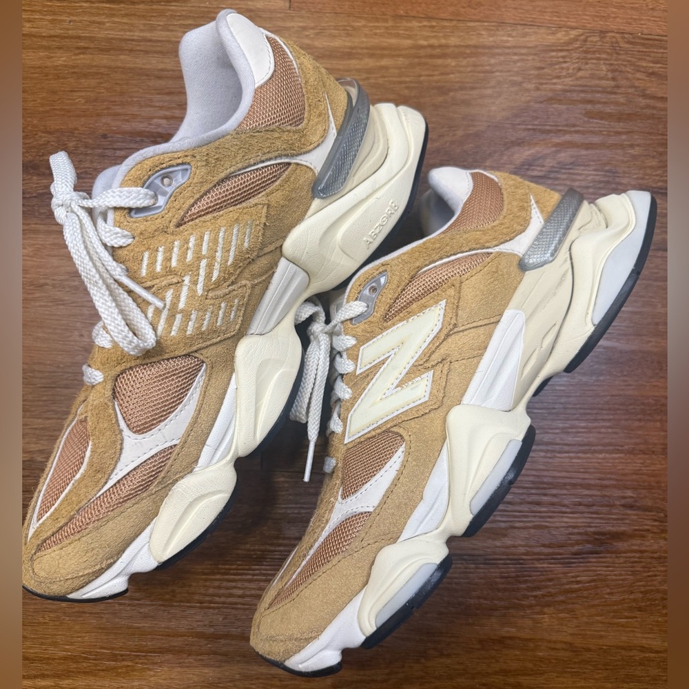 New Balance 9060 Sneakers Size 8.5 - Picture 2 of 9